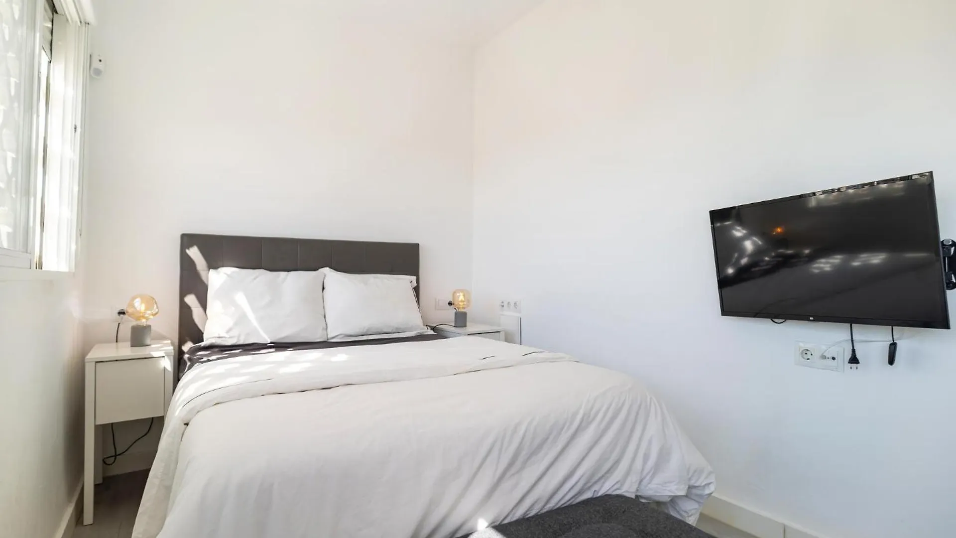Beautiful Apartment In Torremolinos With Wifi