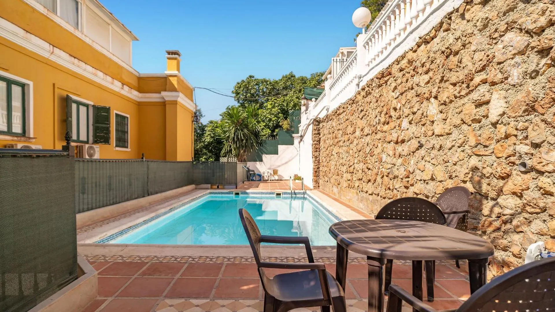 Beautiful Apartment In Torremolinos With Wifi 0*,
